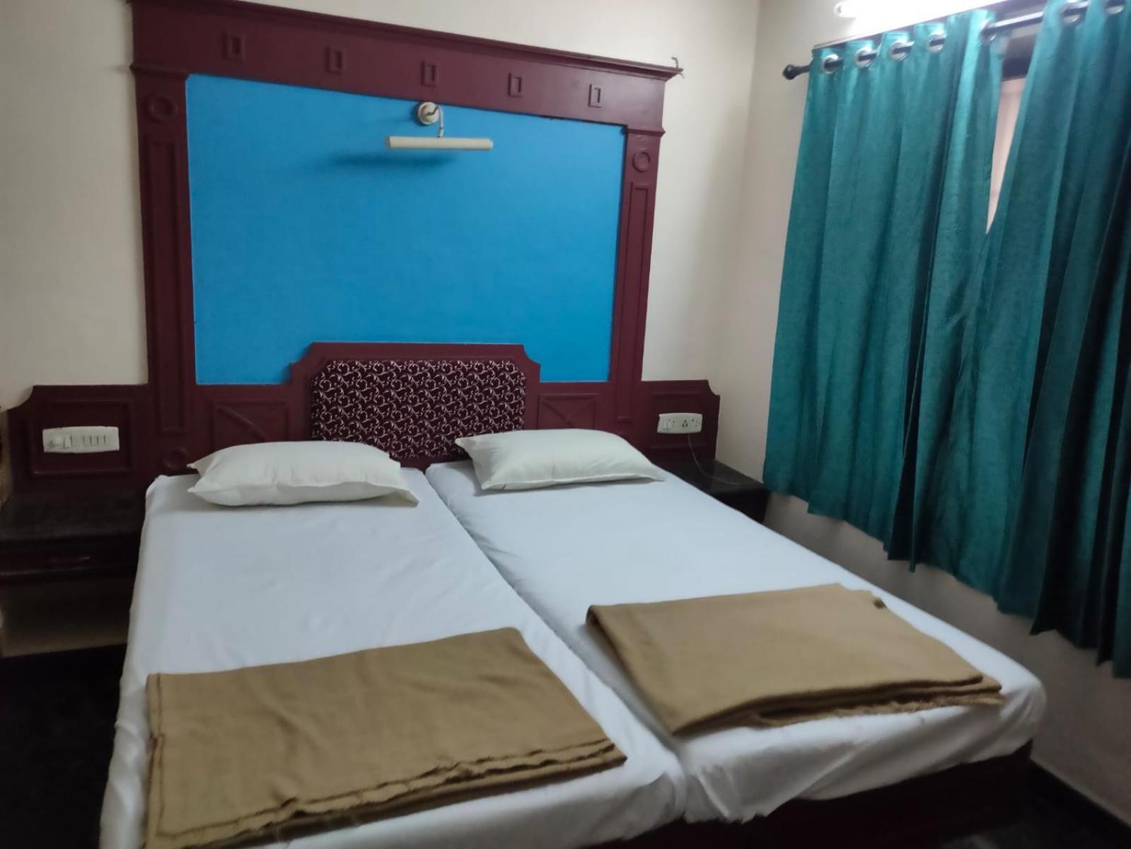 Anjana Hotels ثيني المظهر الخارجي الصورة