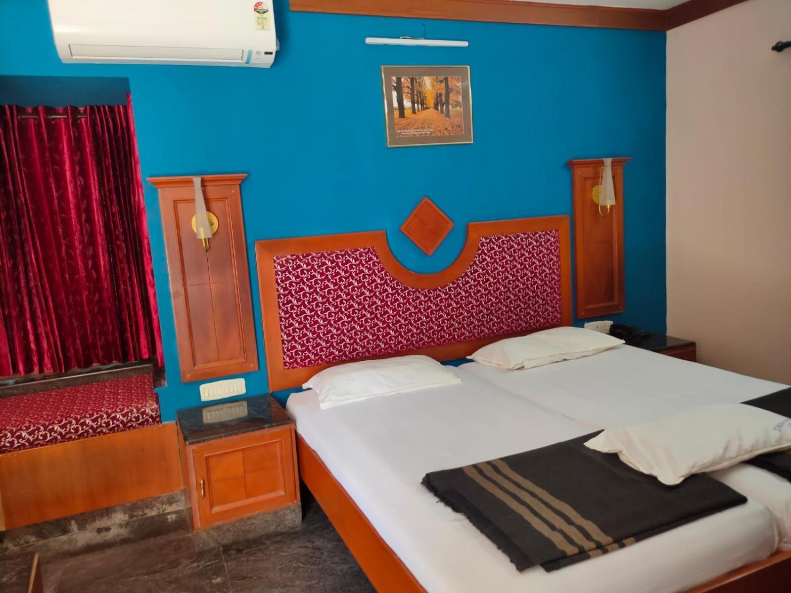 Anjana Hotels ثيني المظهر الخارجي الصورة